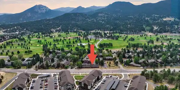 Image 2: Charming Eagle View condo next to the 18-hole golf course Image 2: Charming Eagle View condo next to the 18-hole golf course