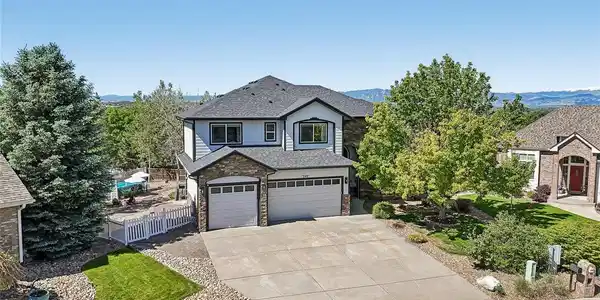 240 Gallagher Ct