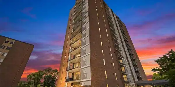 955 Eudora St