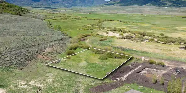 Image 2: Aerial - Markers and outlines are to give a general idea of the property location and are not to be relied upon. Image 2: Aerial - Markers and outlines are to give a general idea of the property location and are not to be relied upon.