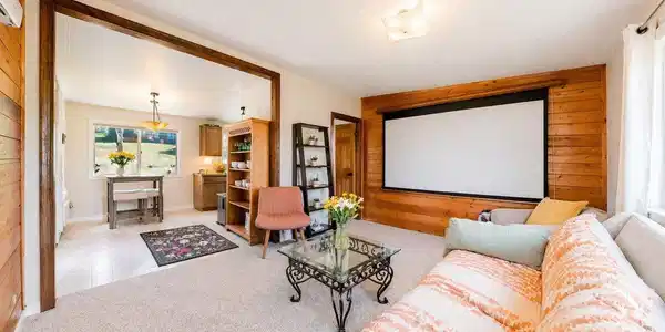 Image 4: Upstairs Unit (30575 Hilltop Dr) 2 Bed, 1 Bath Living Room ($1,750/month rental income) Image 4: Upstairs Unit (30575 Hilltop Dr) 2 Bed, 1 Bath Living Room ($1,750/month rental income)