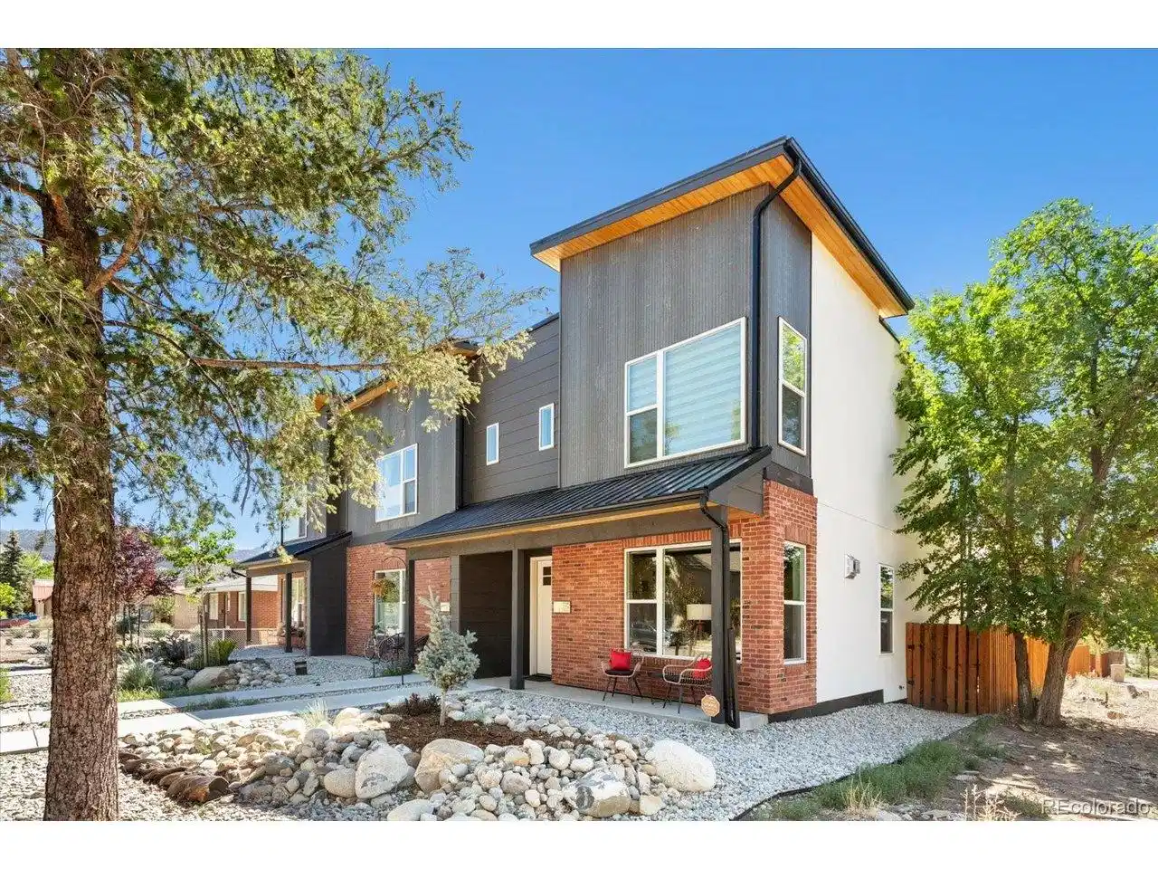 Image 1: Modern Mountain Townhouse Image 1: Modern Mountain Townhouse