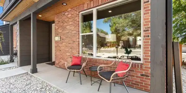 Image 4: Front Porch Image 4: Front Porch
