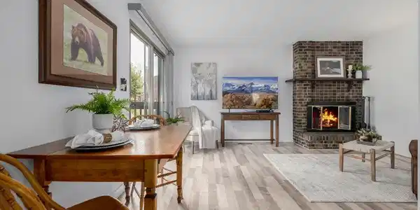 1121 Fairway Club Cir