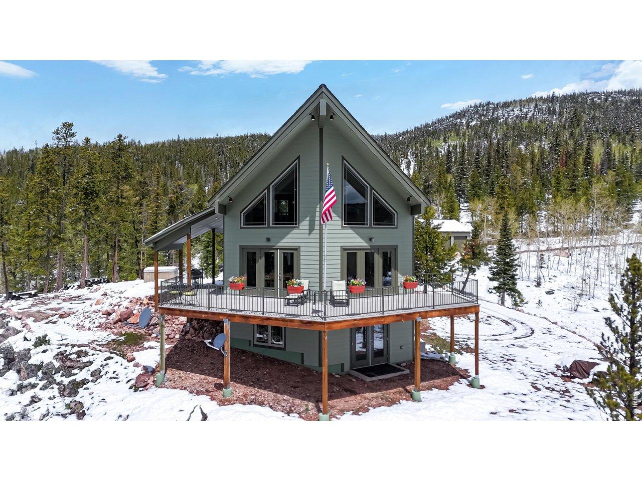 Image 2: Welcome to your new mountain home in Crystal Lakes