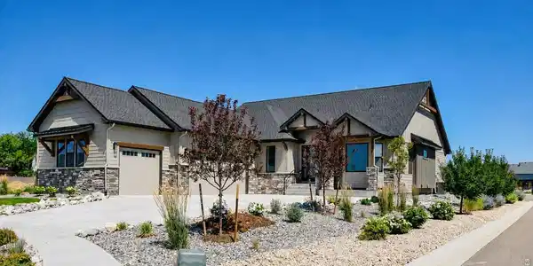 1222 Eliza Ave