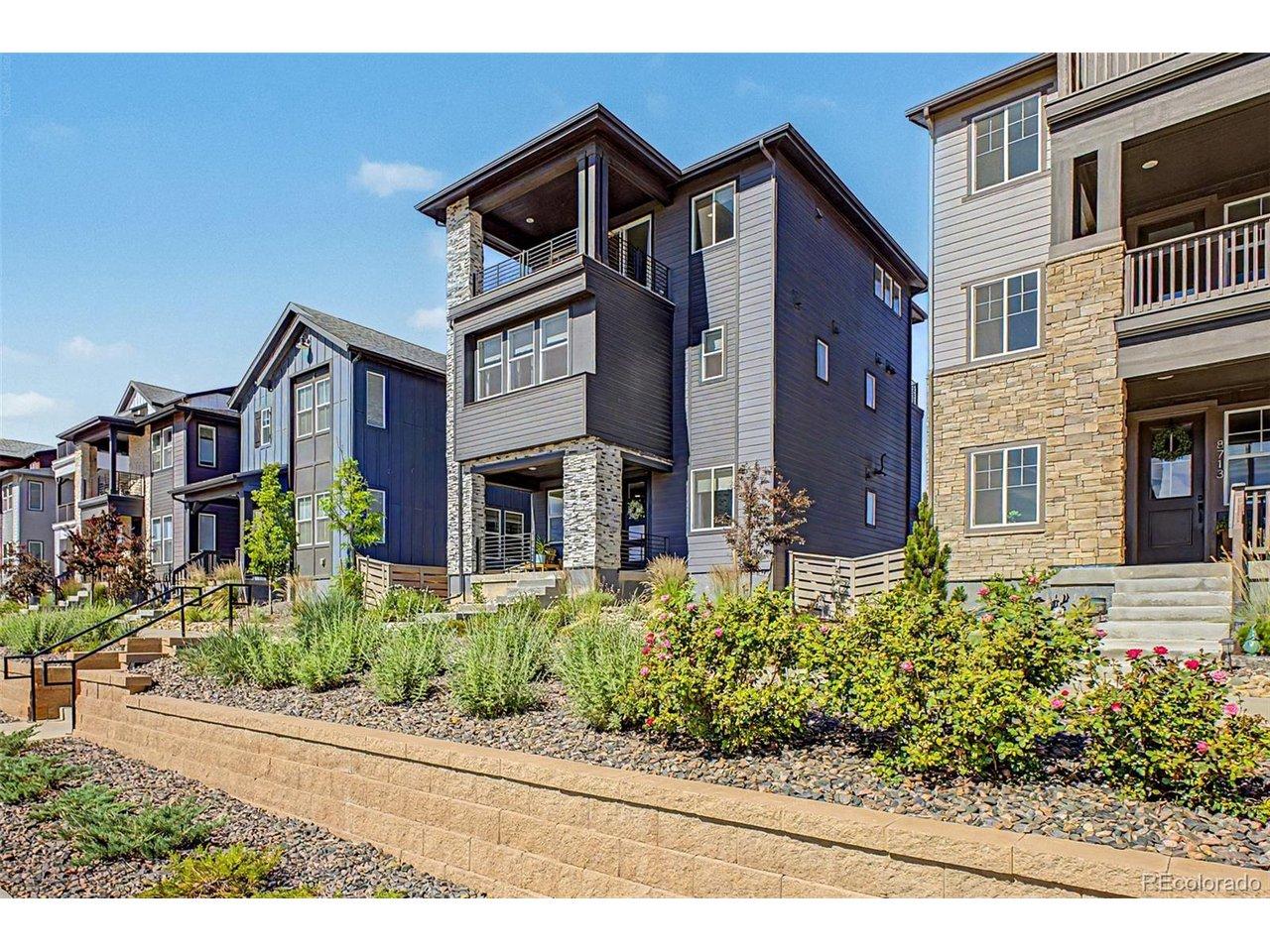 Image 2: Overlooking community green belt and walkable paths