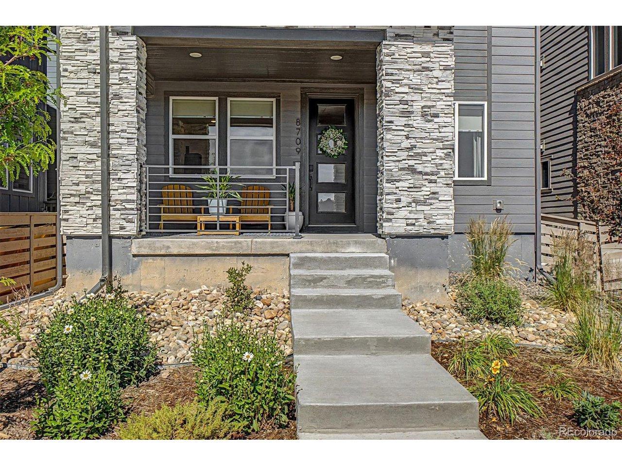 Image 4: Dreamy front porch w/ the best curb appeal!