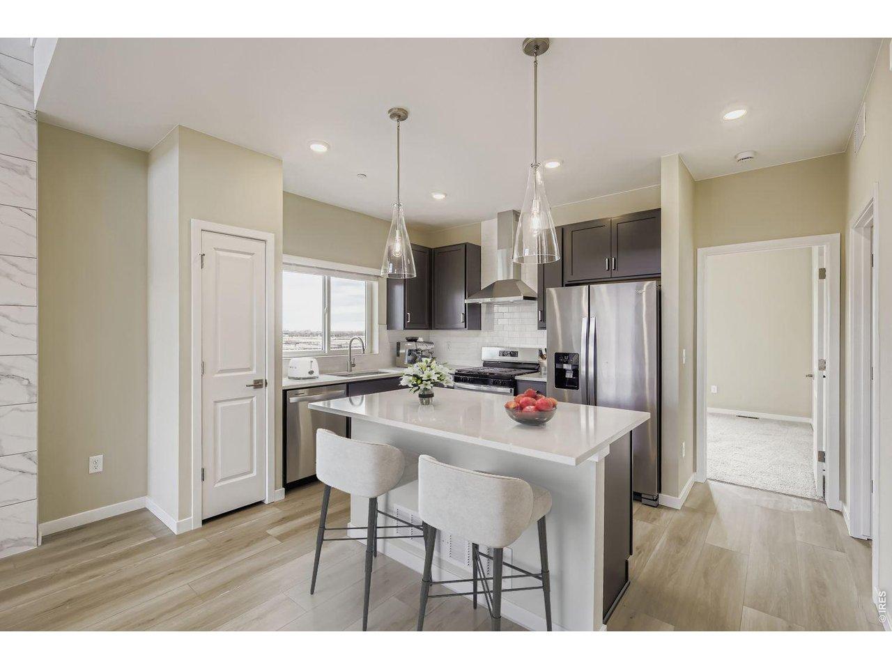 Image 3: Chef's kitchen Image 3: Chef's kitchen