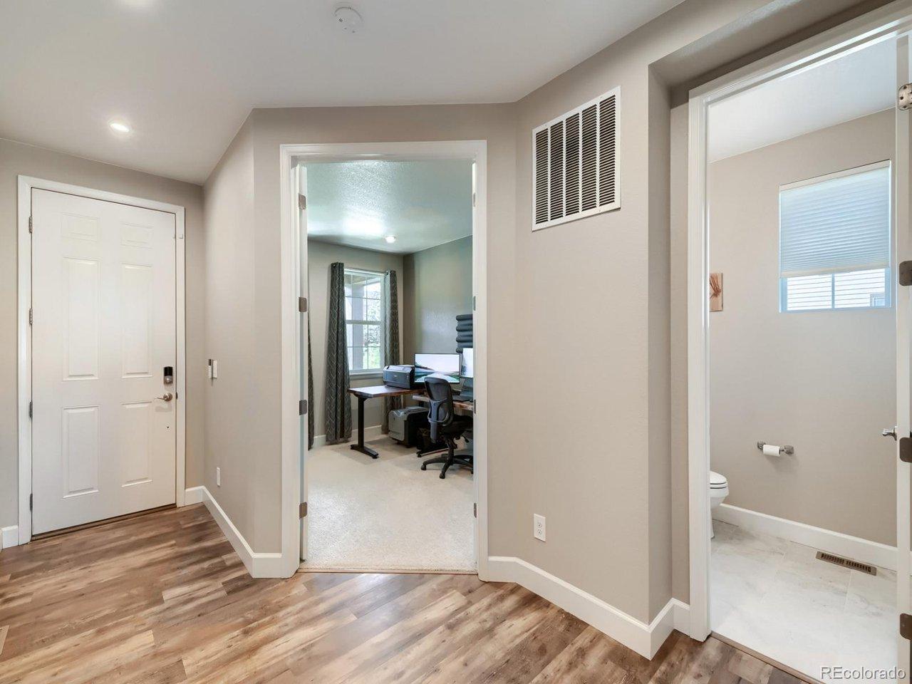 Image 3: 04 Foyer.jpg