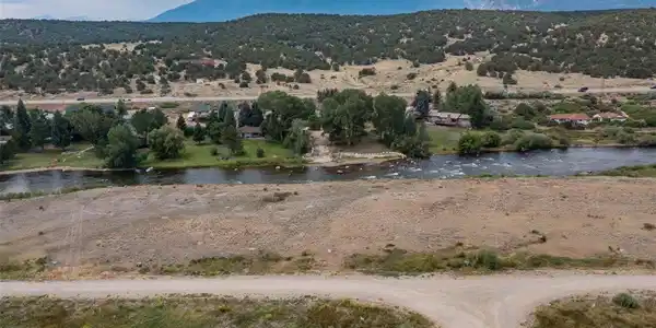 Image 4: End of the road