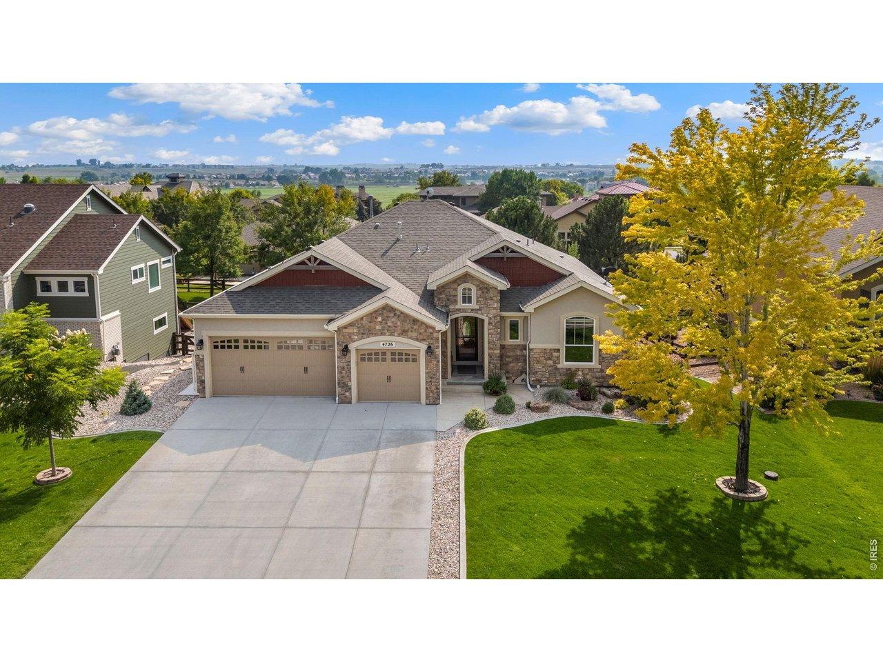 Image 2: Beautifully Maintained 6-Bedroom Home Image 2: Beautifully Maintained 6-Bedroom Home