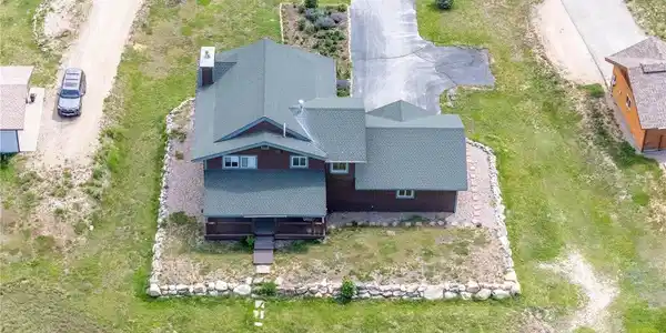 Image 4: Aerial Image 4: Aerial