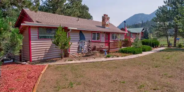 Image 4: From of home Image 4: From of home