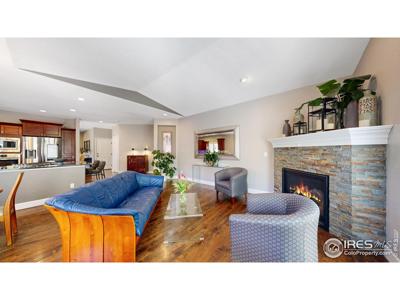 6945 N Fargo
