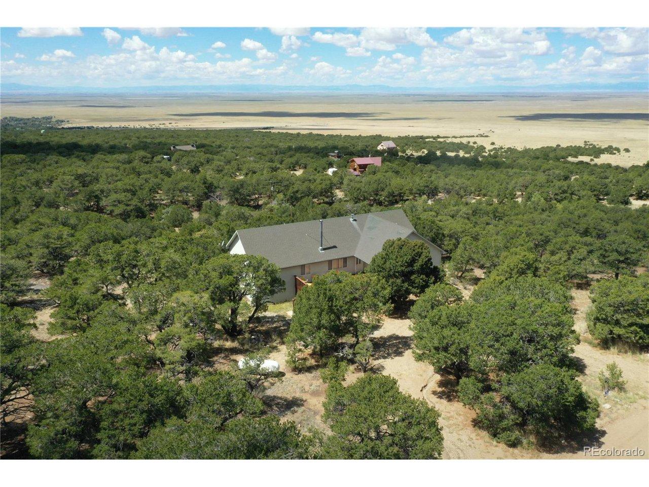 Image 2: The San Luis Valley views can be seen from the rear deck. Image 2: The San Luis Valley views can be seen from the rear deck.