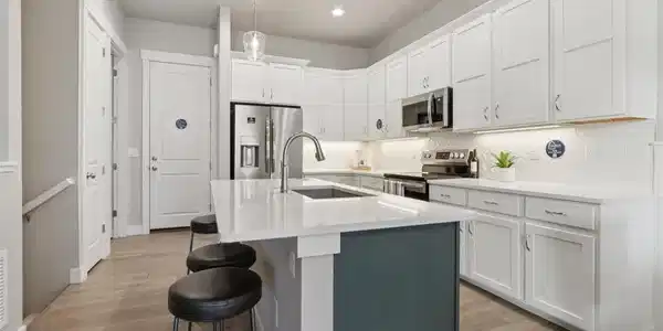 Image 3: Upgraded Kitchen Image 3: Upgraded Kitchen
