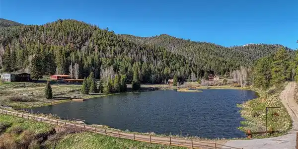 Image 2: 41.53 Acre Private Gated Community