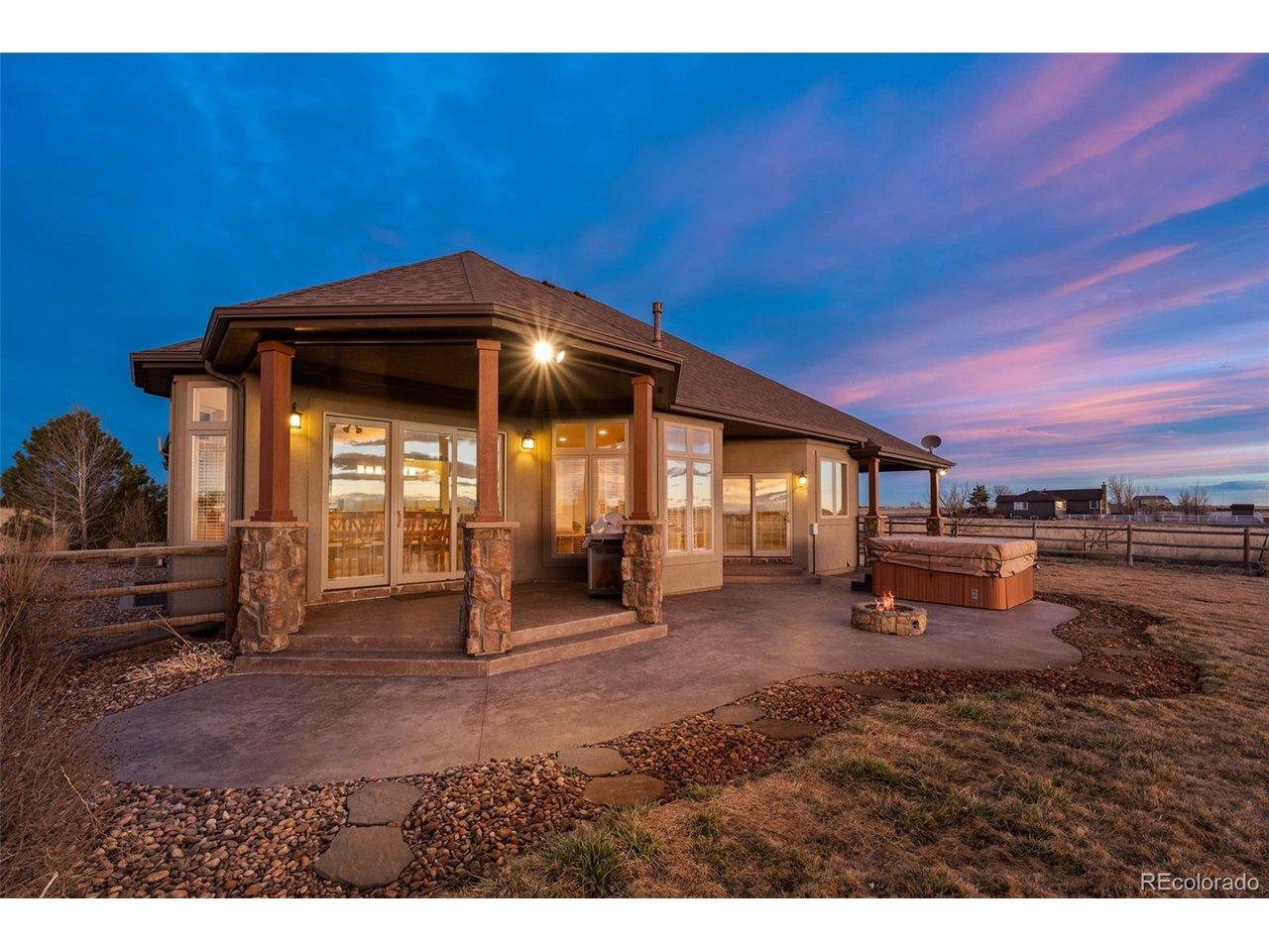 Image 3: Perfect yard and 2 patios for entertaining. Image 3: Perfect yard and 2 patios for entertaining.
