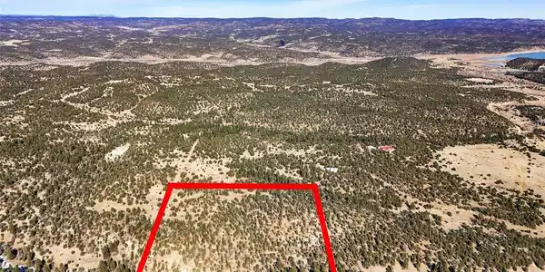 Image 2: Lot Lines are approximate, Not a Survey. Image 2: Lot Lines are approximate, Not a Survey.