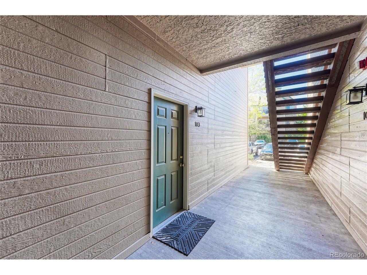 Image 3: Level, accessible entry. No stairs for you! Image 3: Level, accessible entry. No stairs for you!