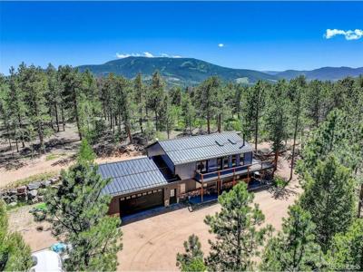858 Forest Dr