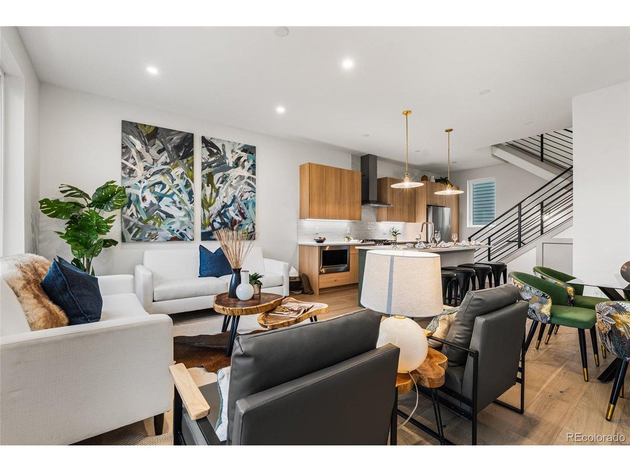 Image 4: Open living dining kitchen Image 4: Open living dining kitchen