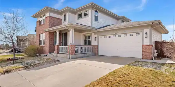 4464 E 139th