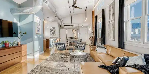 2441 N Broadway