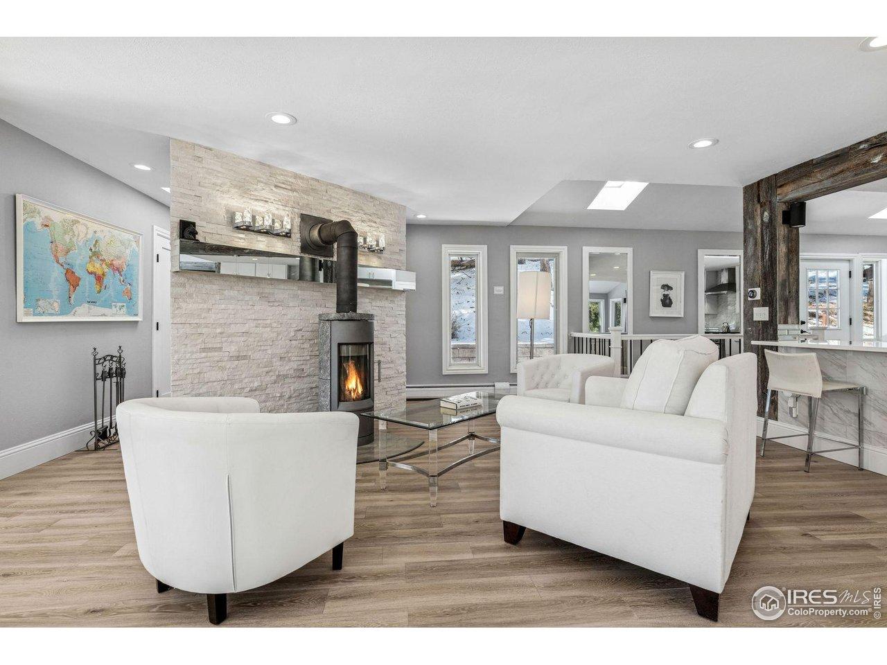 Image 3: Wood burning fireplace & Brand new white oak hardwood floors
