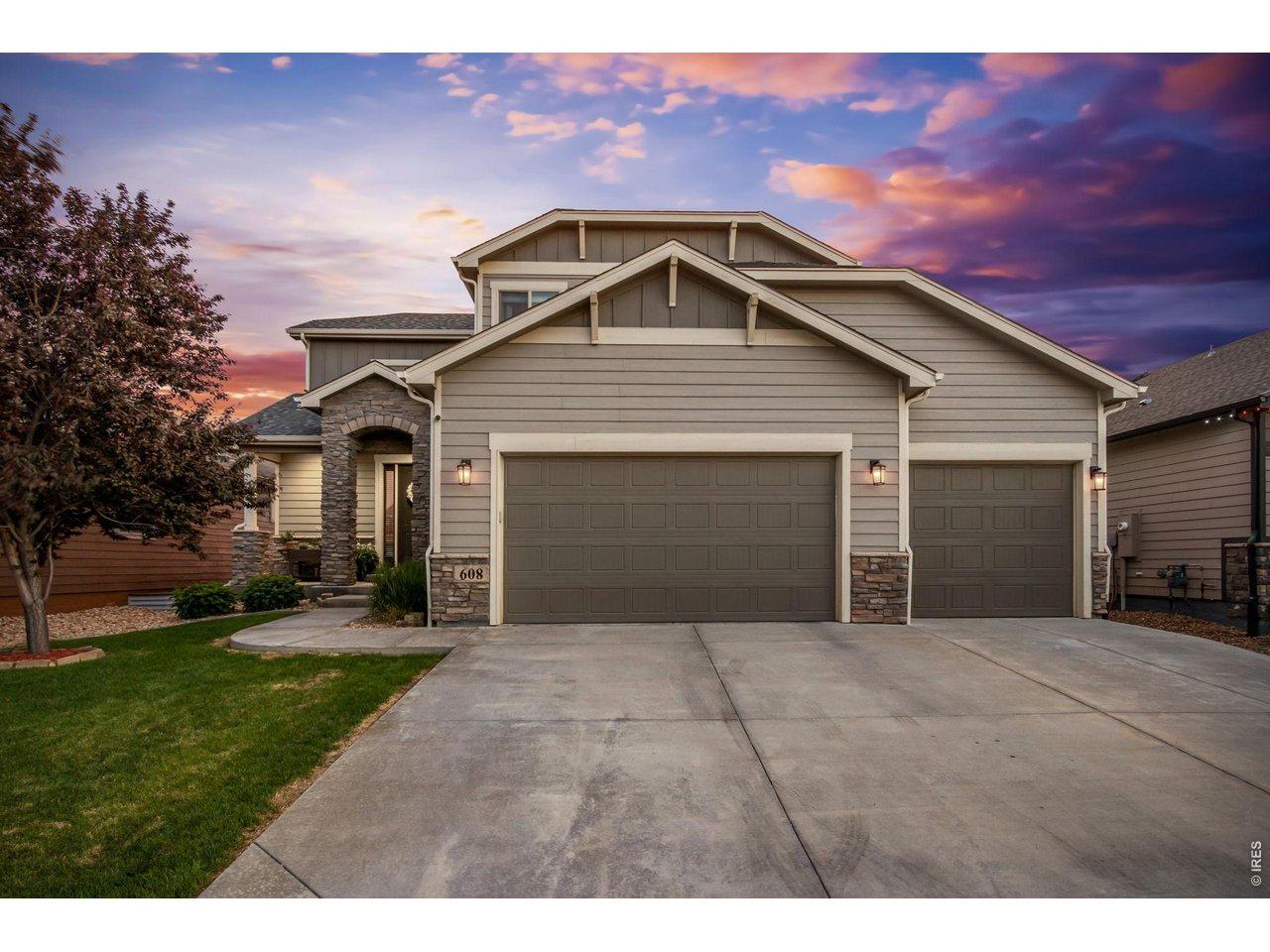 Image 2: Welcome to this beautifully maintained Bridgewater home with quality craftsmanship throughout.