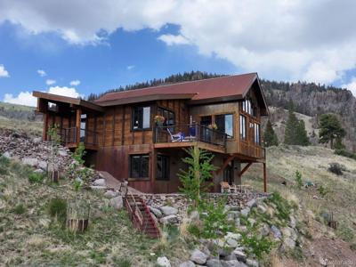 49 Silver Dr