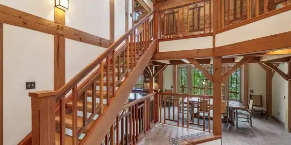 Image 2: Entry