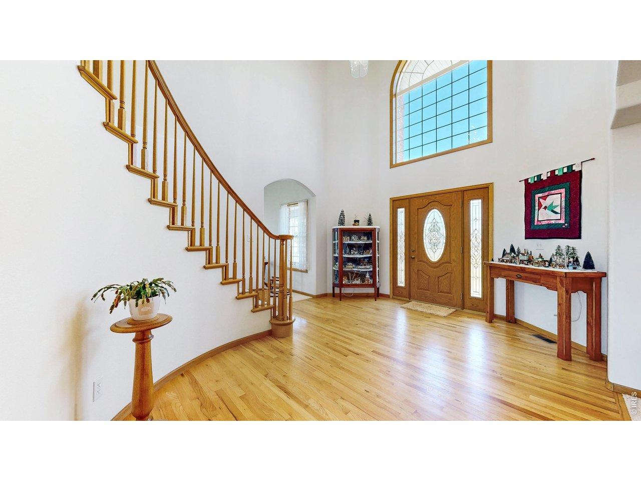 Image 3: Foyer Image 3: Foyer