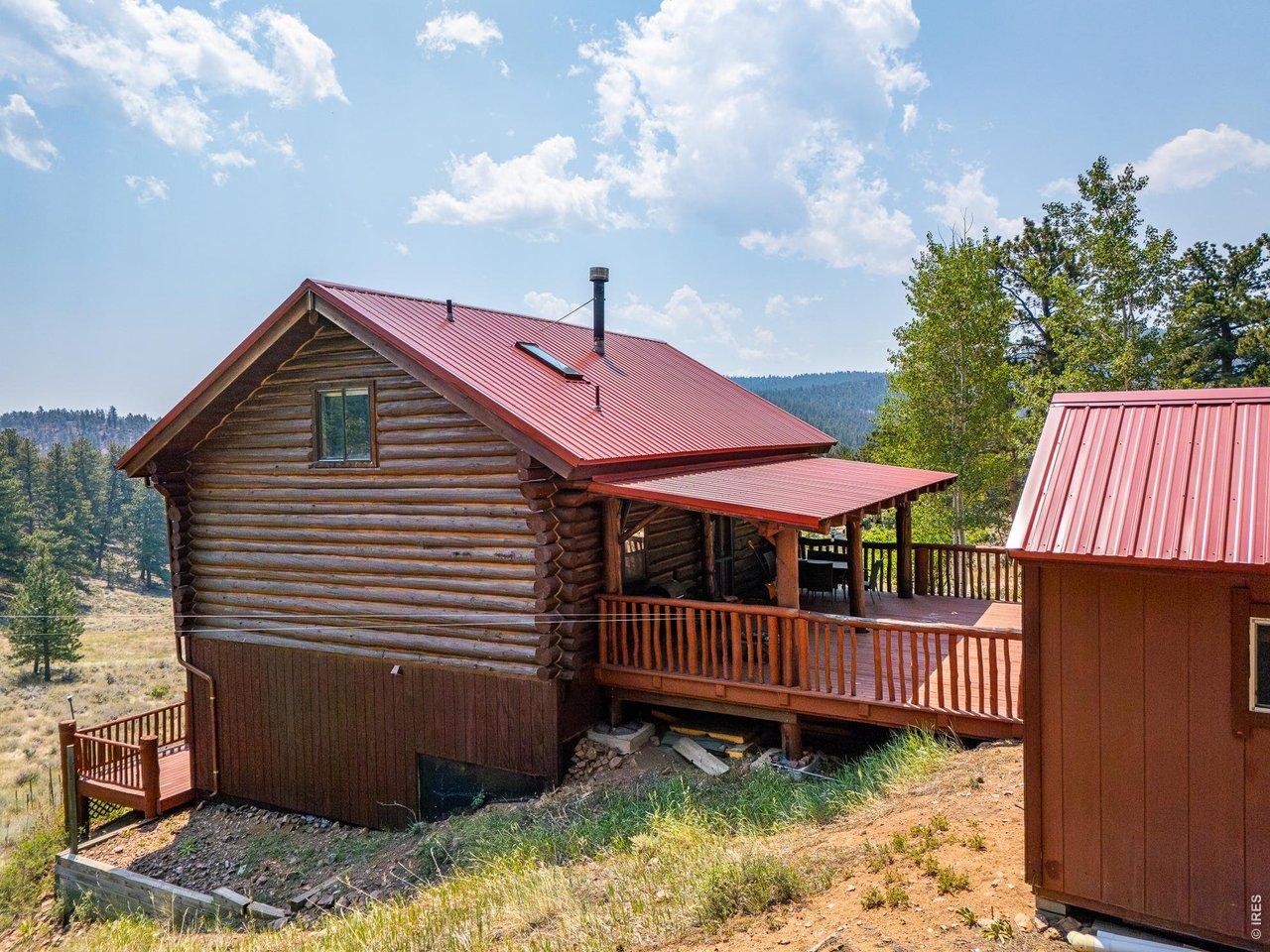 Image 2: 296 Caddo Road. 2 bedrooms with loft, 3 bathrooms & 2 car garage on almost 4 acres. Image 2: 296 Caddo Road. 2 bedrooms with loft, 3 bathrooms & 2 car garage on almost 4 acres.
