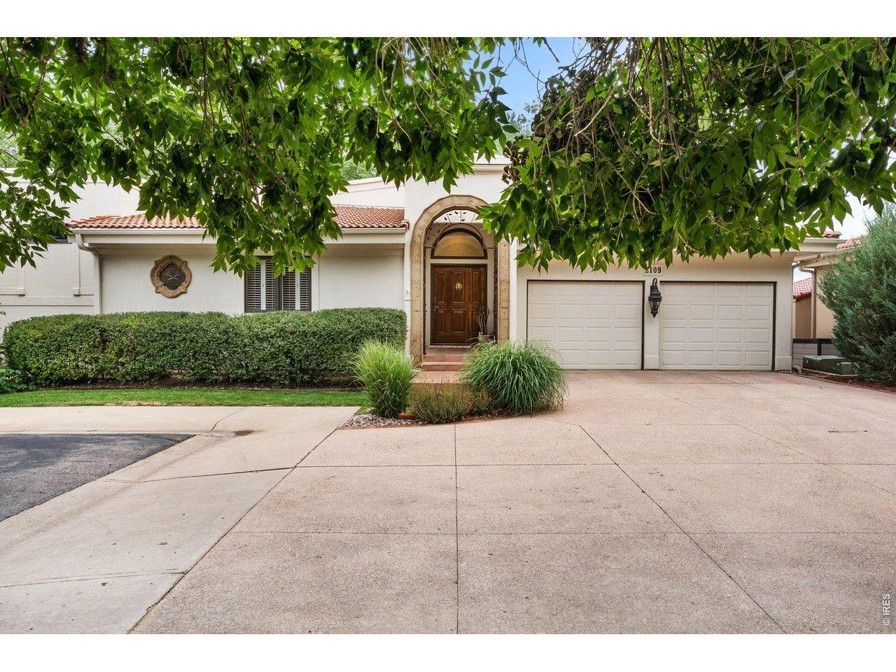 Image 4: Impressive curb appeal and lush landscaping surround this fine home. Image 4: Impressive curb appeal and lush landscaping surround this fine home.
