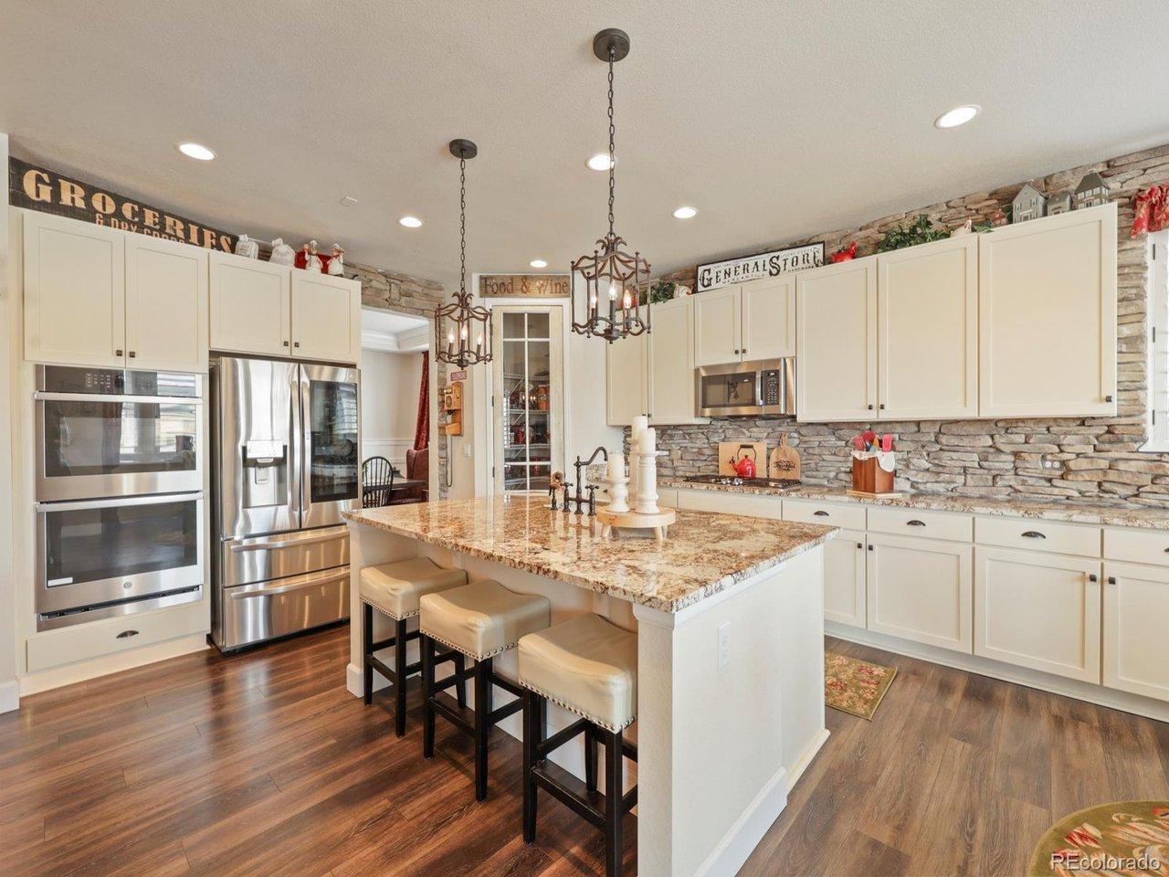 Image 2: 11 Kitchen.jpg