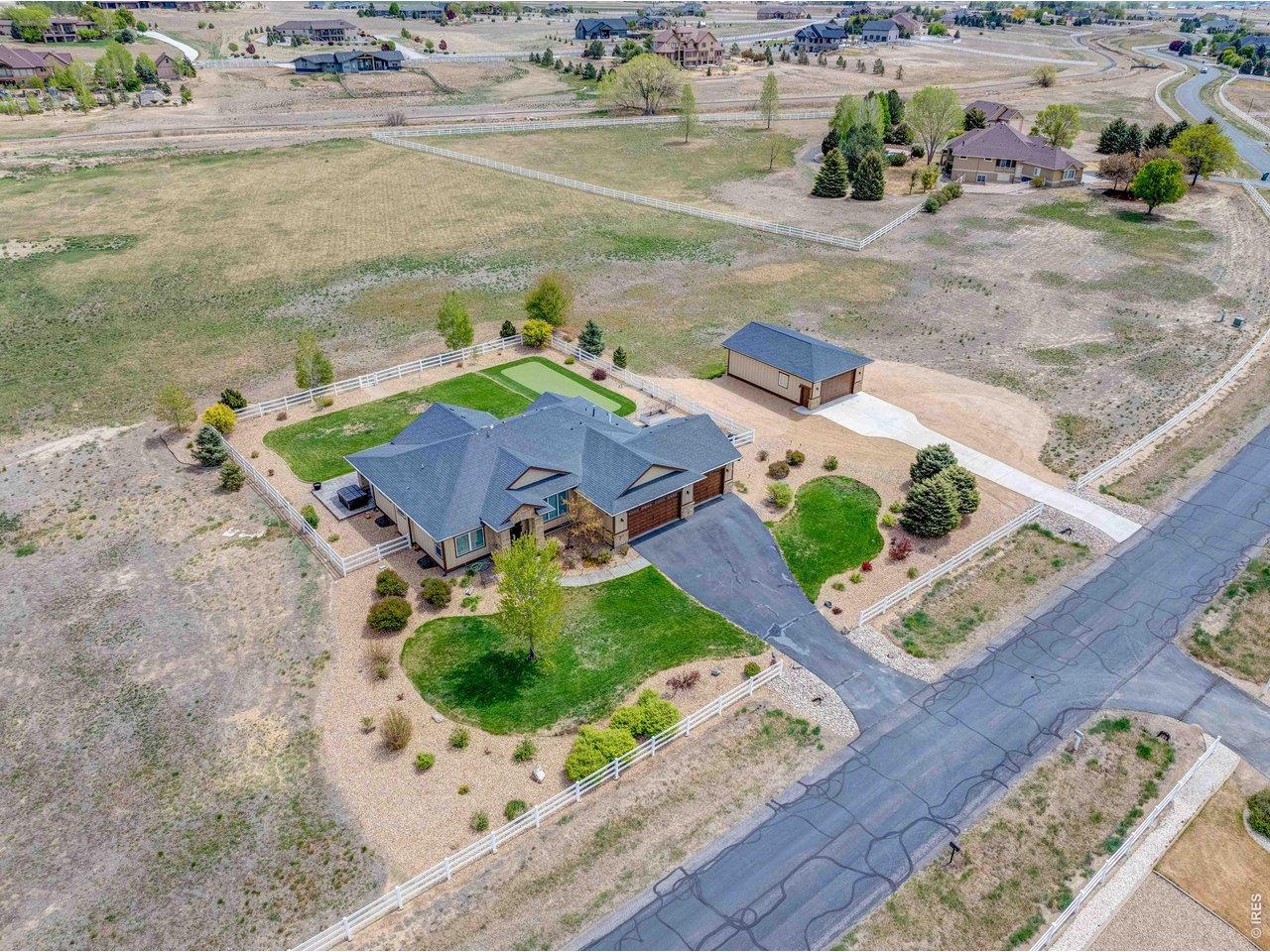Image 2: Located on more than 4 acres for privacy Image 2: Located on more than 4 acres for privacy