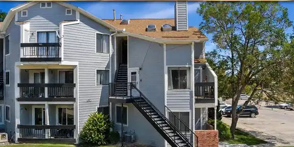 5690 W 80th Pl