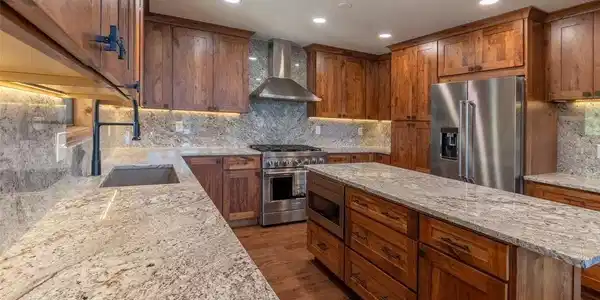Image 4: Exceptional gourmet kitchen Image 4: Exceptional gourmet kitchen