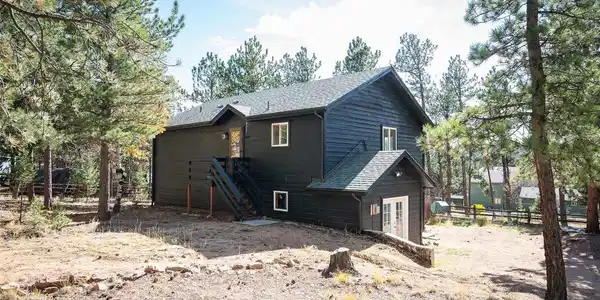 560 Gunsmoke Dr