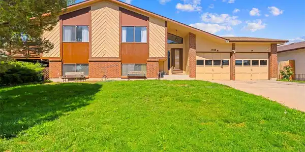 4380 Saddlewood Dr