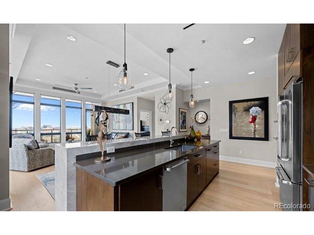 Image 3: Kitchen/Living Room Image 3: Kitchen/Living Room