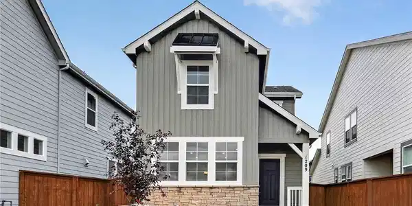 1209 Prospect Aly