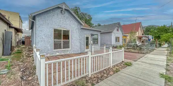 110 N D St