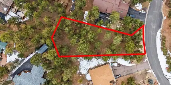 Image 4: Property Lines are Approximate and not a survey Image 4: Property Lines are Approximate and not a survey