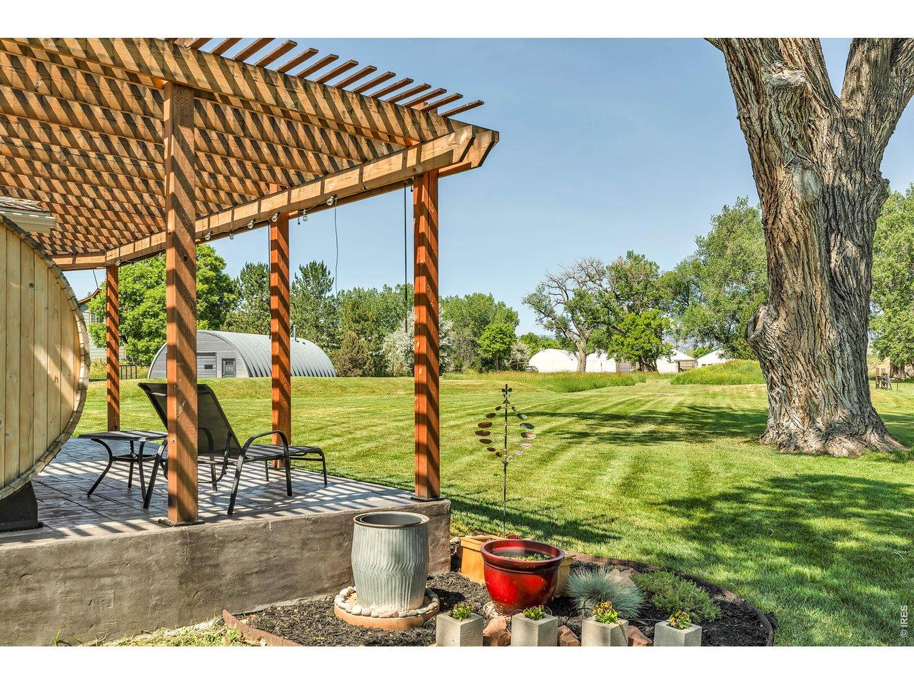 Image 4: Trellis on back patio