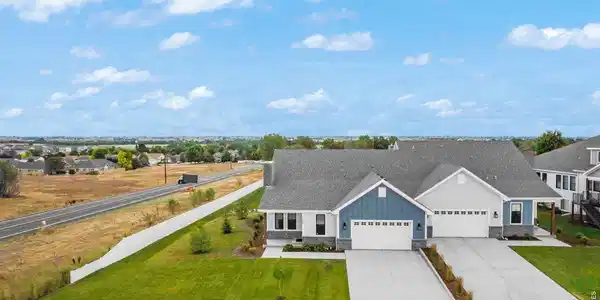Image 3: Built to the Energy & Environmental Building Alliance's Best Practices Standards by Benchmark Custom Homes Image 3: Built to the Energy & Environmental Building Alliance's Best Practices Standards by Benchmark Custom Homes
