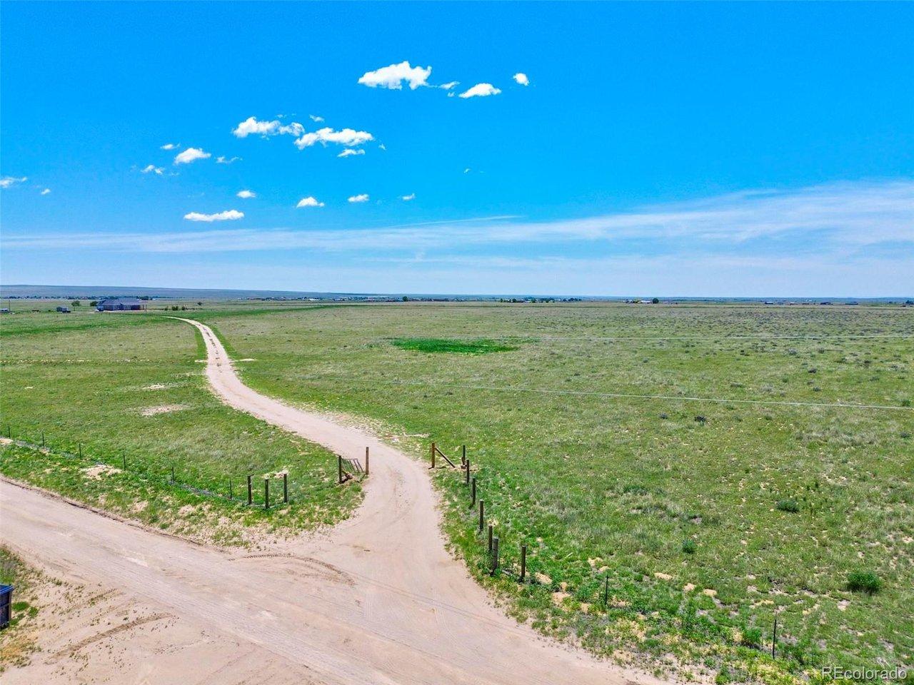 Image 4: Bird's Eye View South-Electric at Fence Line Image 4: Bird's Eye View South-Electric at Fence Line