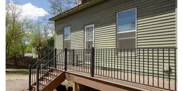 445 Hover St